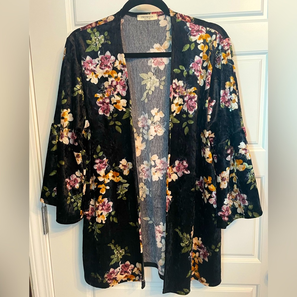 Floral and black velour womens kimono